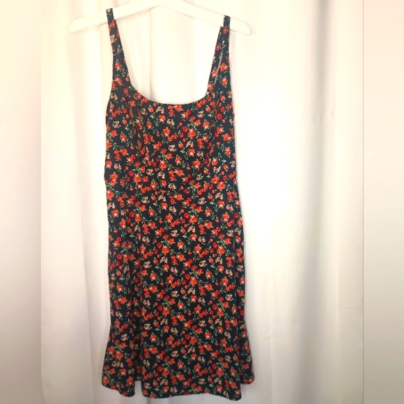 Old Navy Dresses & Skirts - Old Navy Linen Mini Dress Small Ditsy Floral Smocked Cottage Preppy Americana